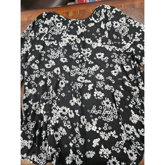 Y2k Babydoll Dark Black Floral V Neck Shirt Top Size M Old Navy Boho Bohemian - Picture 5 of 7